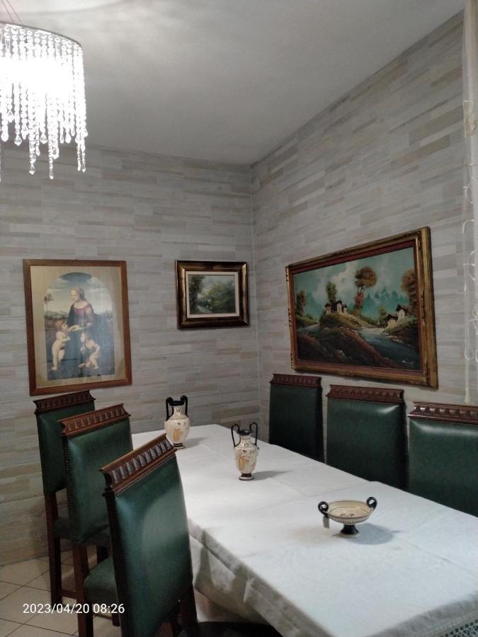 B&B Gardasee كاستلْنْيوفو ديل غارد المظهر الخارجي الصورة