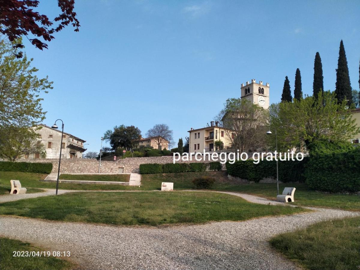 B&B Gardasee كاستلْنْيوفو ديل غارد المظهر الخارجي الصورة