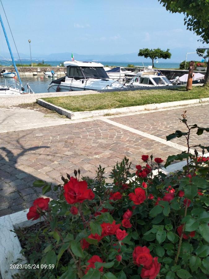 B&B Gardasee كاستلْنْيوفو ديل غارد المظهر الخارجي الصورة