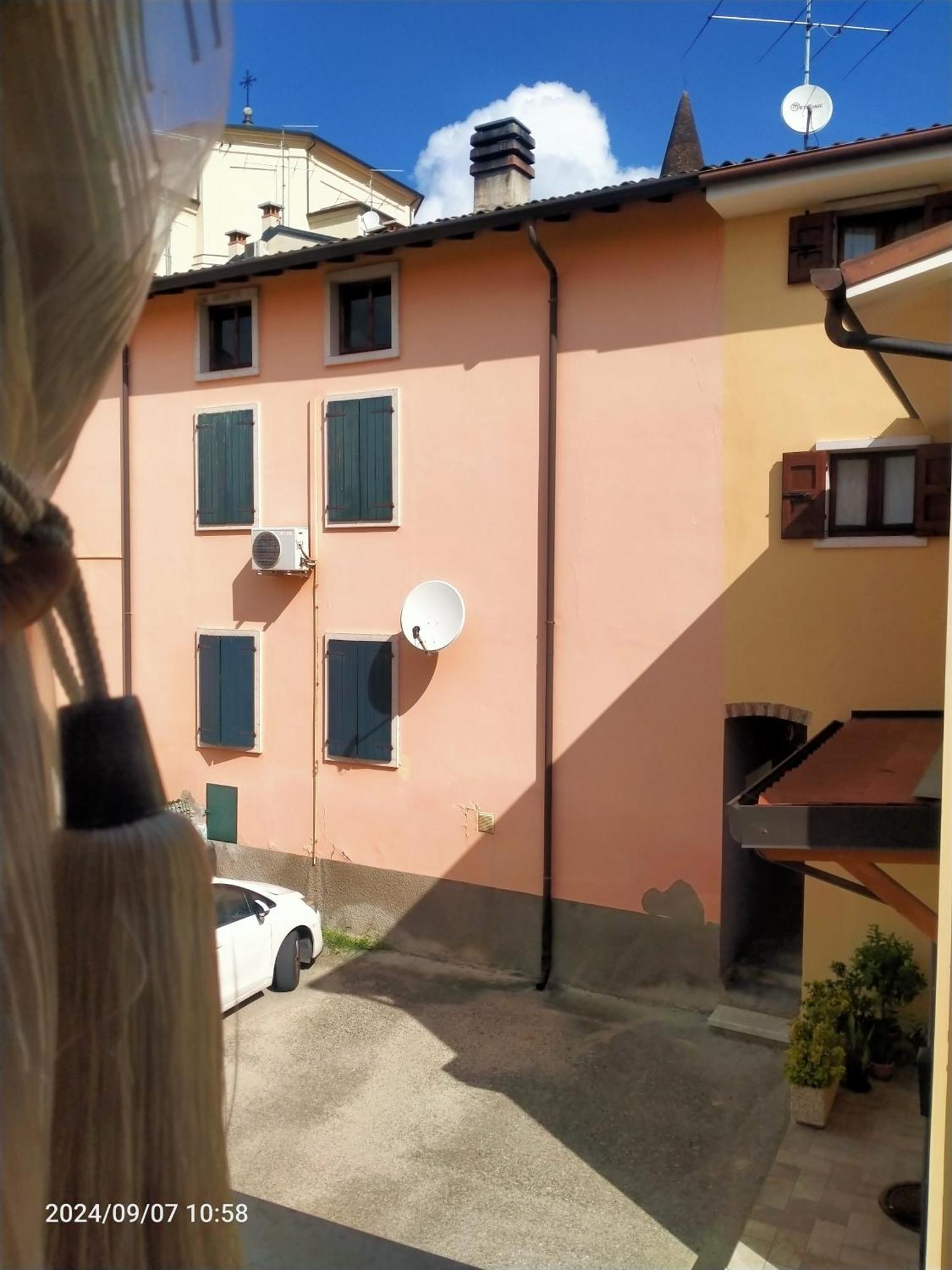 B&B Gardasee كاستلْنْيوفو ديل غارد المظهر الخارجي الصورة